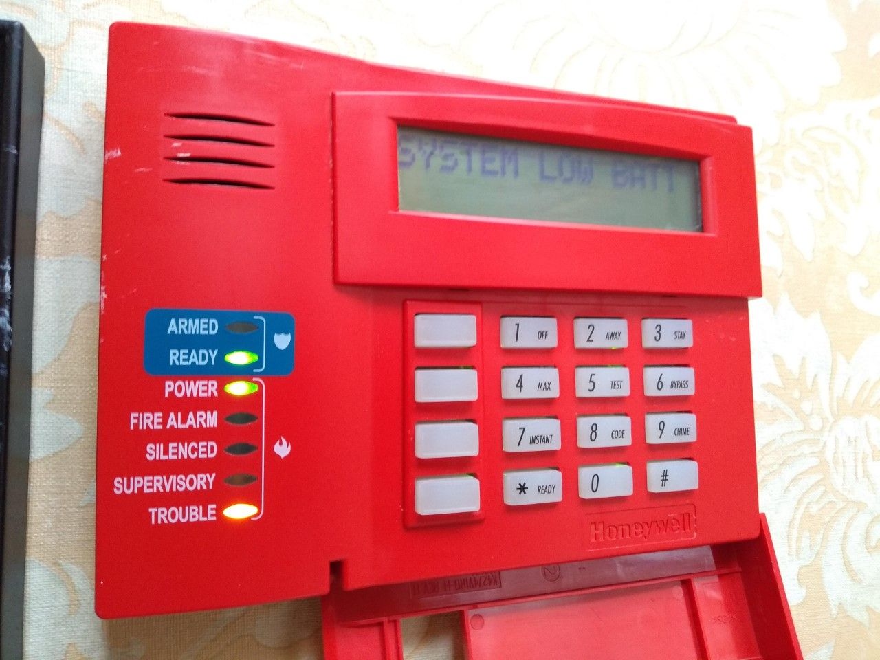 Alarm low battery 38 IMG_20200210_111002.jpg Photo by icdchess